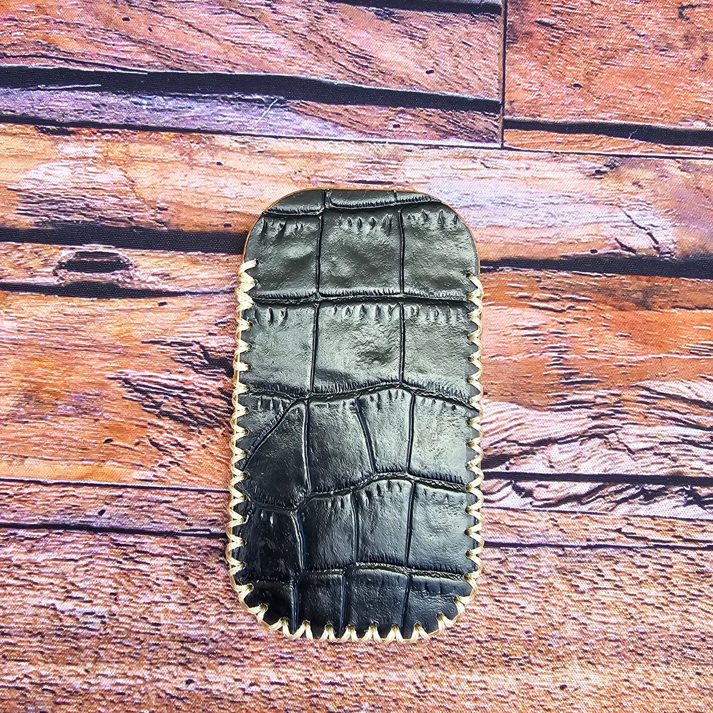 Premium Leather Slip "Pirates Real" (SM) Black Back