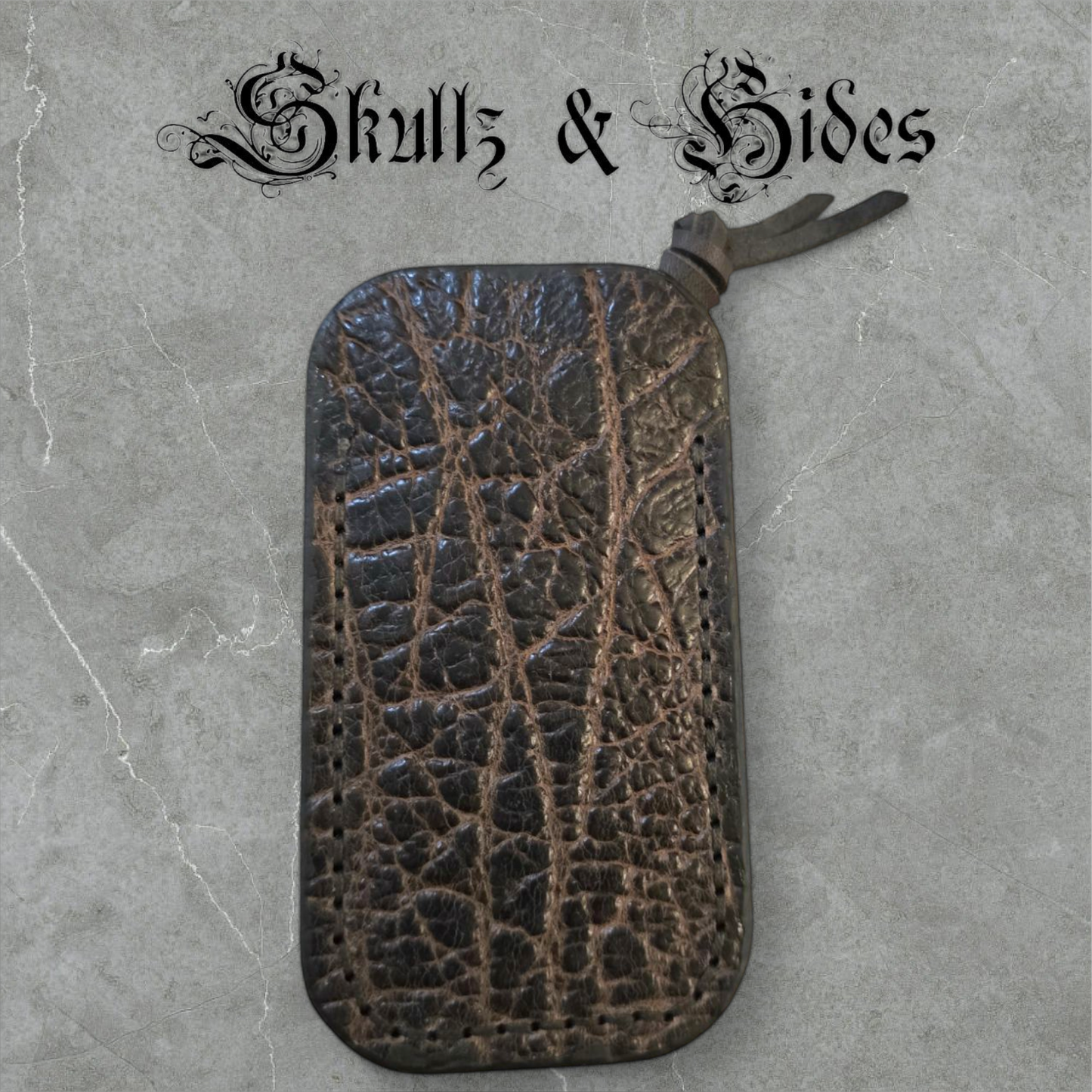 Premium Leather Slip "Gilded Paisley" (L) Italian Embossed Leather