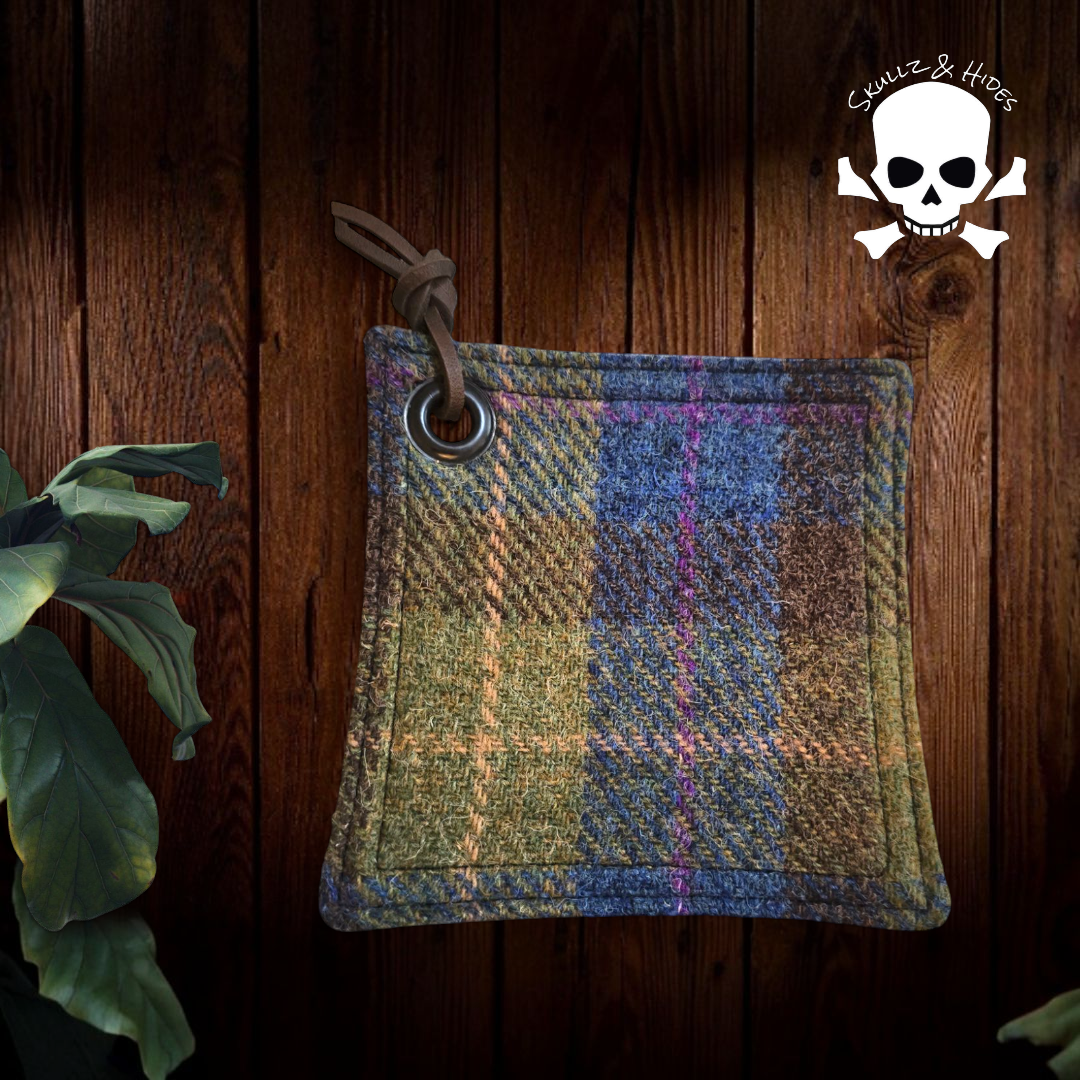 Luxury EDC Pocket Hank "Sgurr na Ciche" 5.00"x5.00" British Tweed