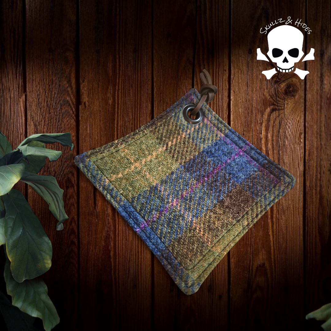 Luxury EDC Pocket Hank "Sgurr na Ciche" 5.00"x5.00" British Tweed